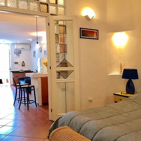 Ponza Holiday Homes - Porto ภายนอก รูปภาพ